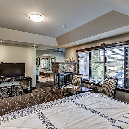 Westmount River Inn Calgary Bagian luar foto